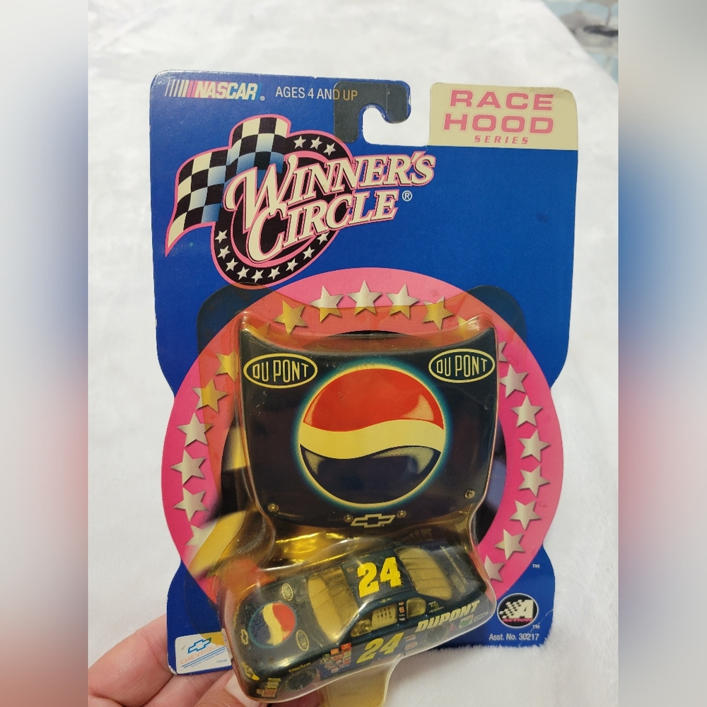 Nascar #24 Jeff Gordon 2002 Car with Hood